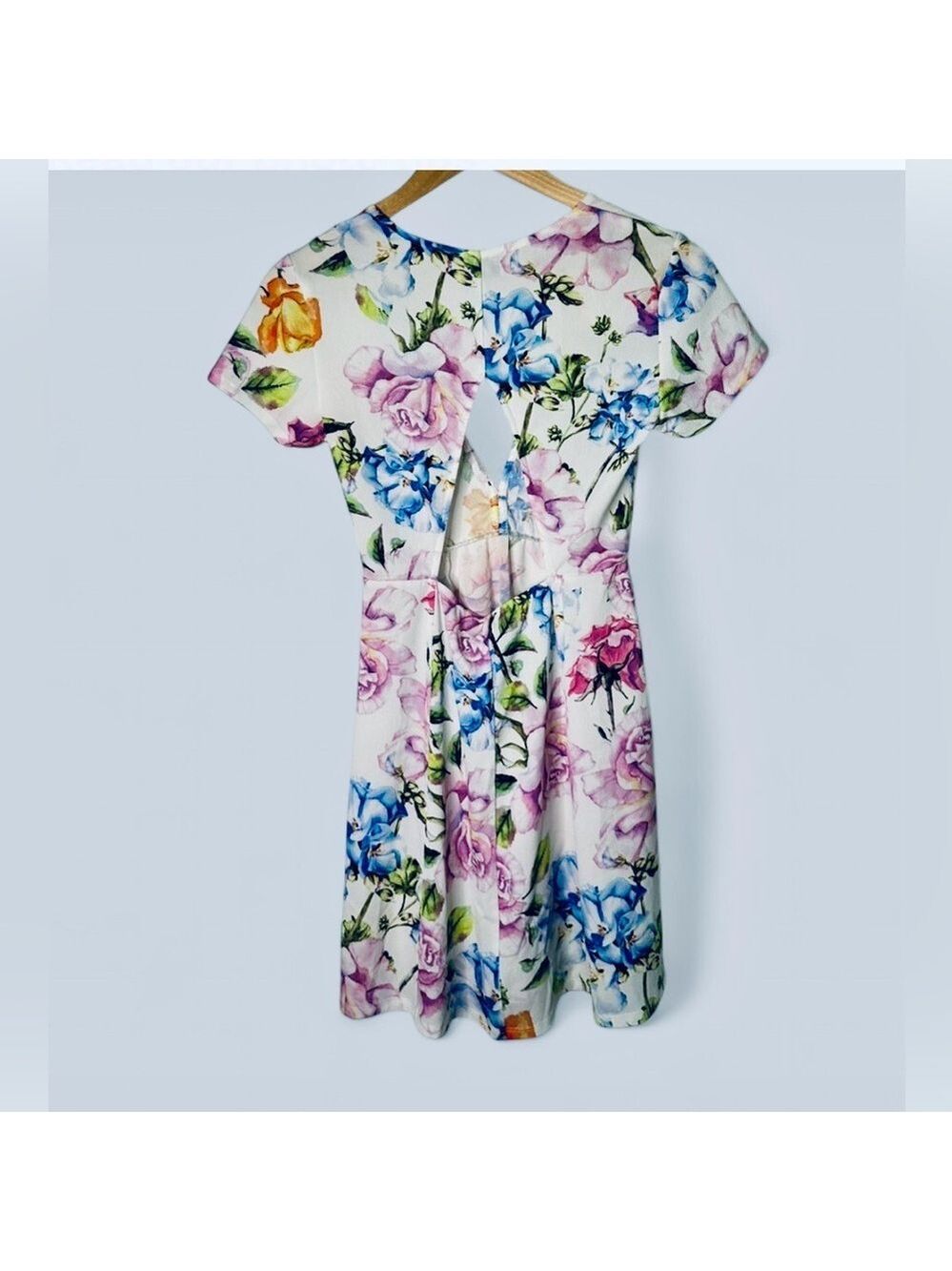 Show Me Your Mumu White Floral Ibiza Boho Dress Size Small EUC - Picture 3 of 10
